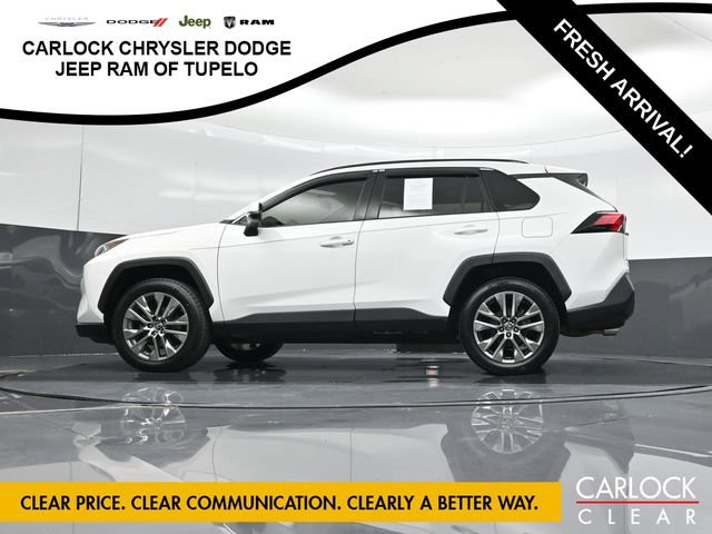 Used 2019 Toyota RAV4 XLE Premium w/ Cold Weather Package FWD image 62