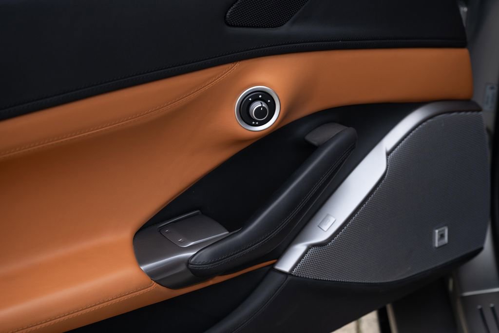 Certified 2019 Ferrari Portofino image 32