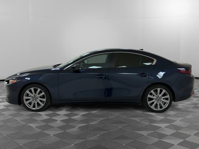 Used 2020 MAZDA MAZDA3 AWD Sedan w/ Preferred Package image 2