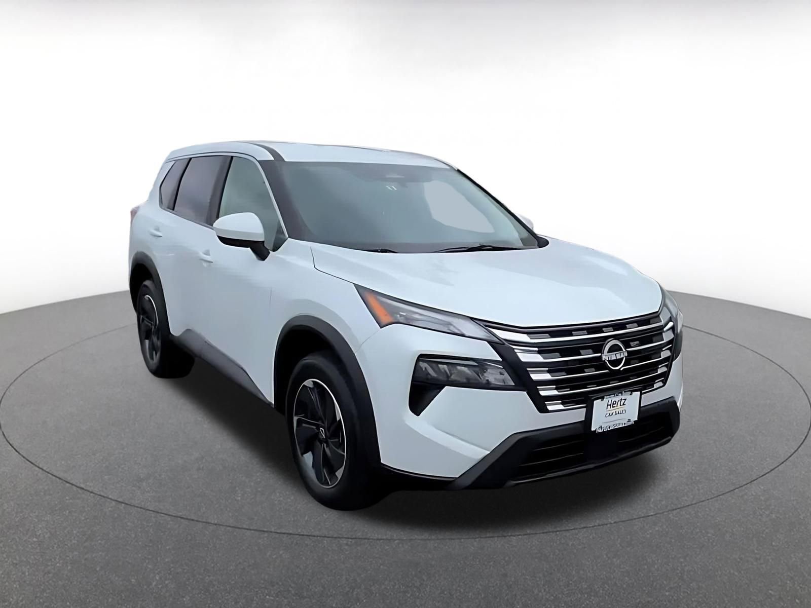 Used 2025 Nissan Rogue SV AWD/4WD image 3