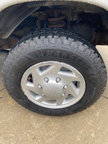 Used 2014 Ford E-150 and Econoline 150 image 20