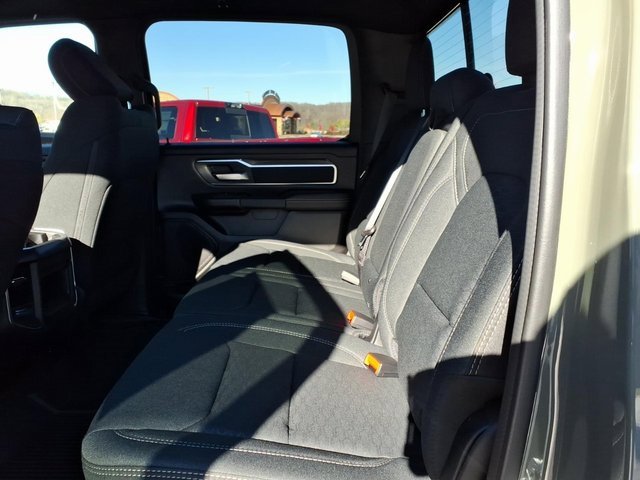 New 2026 RAM 1500 4x4 Crew Cab image 10