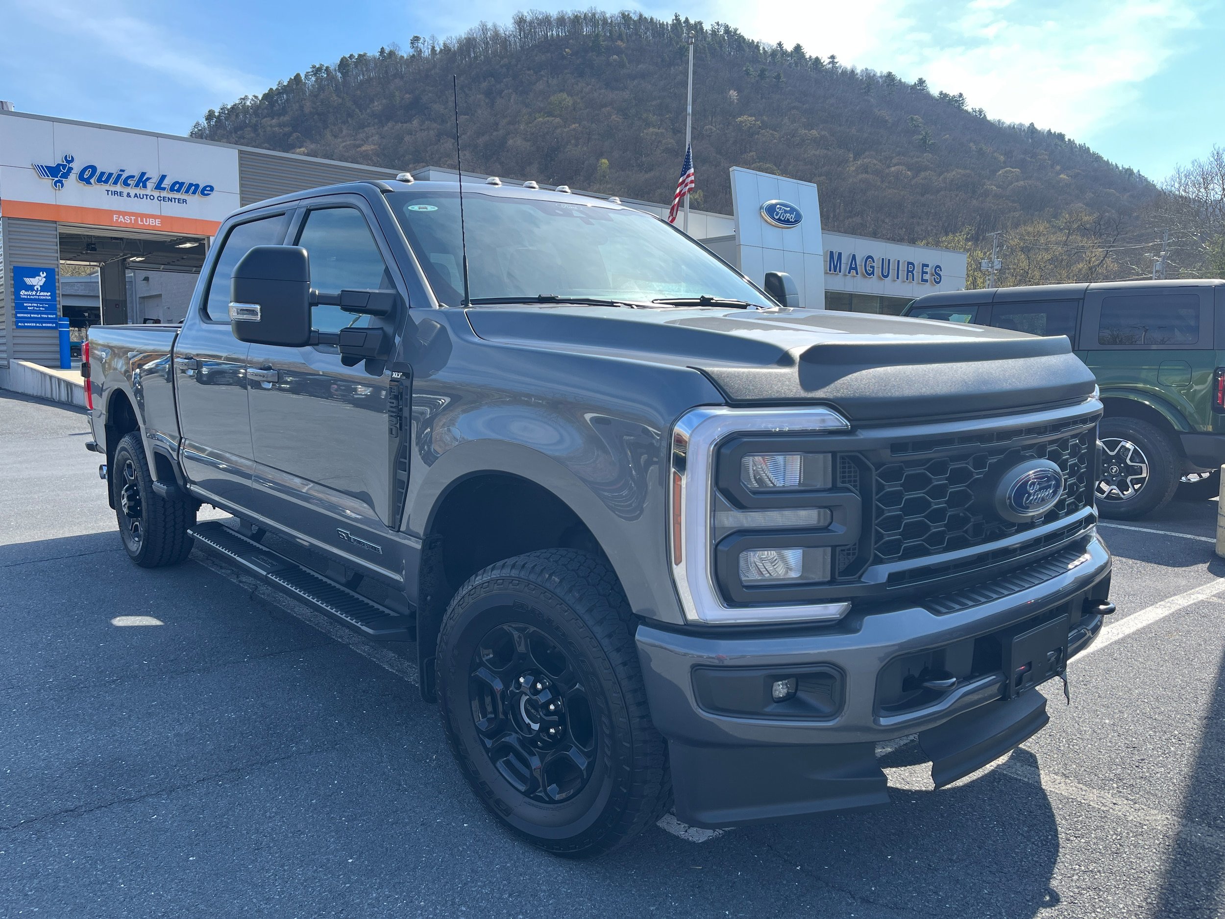 Used 2024 Ford F250 XLT w/ XLT Premium Package image 3