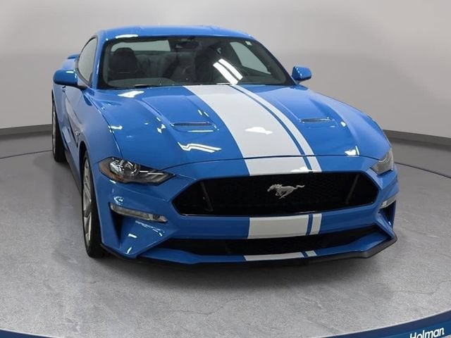 Used 2022 Ford Mustang GT Premium w/ Ford Safe & Smart Package RWD image 3