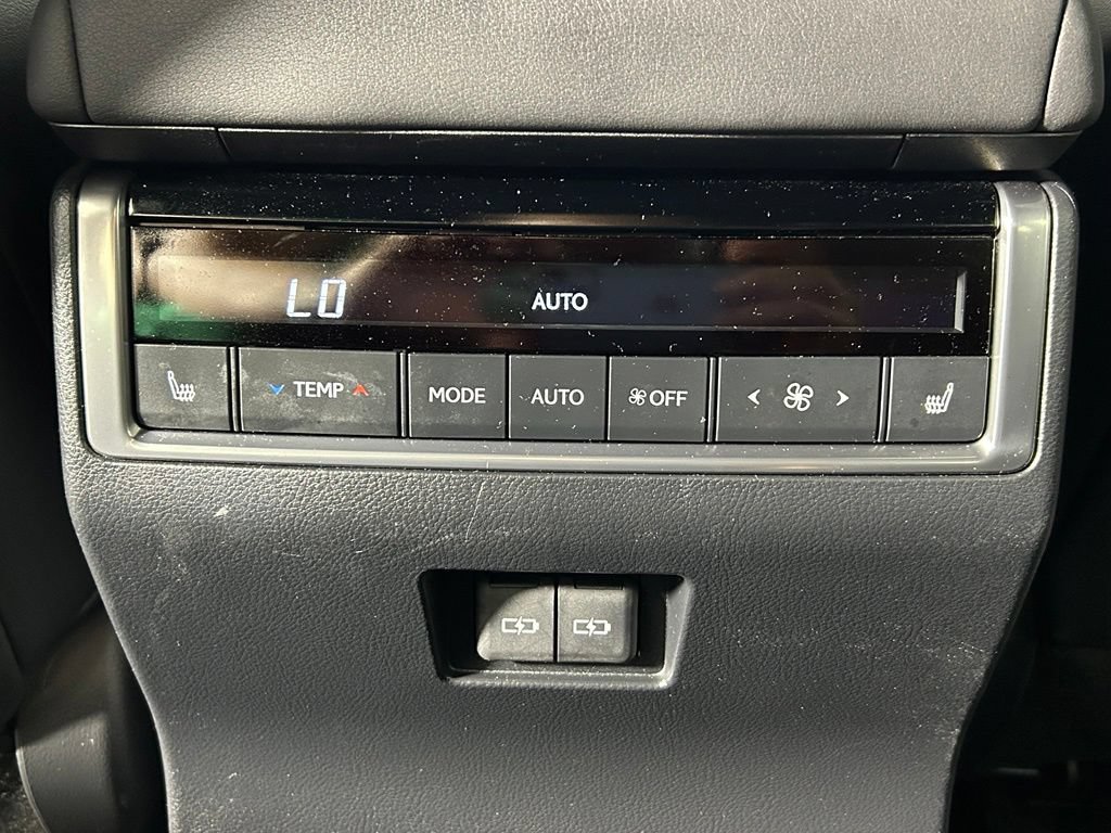 Used 2025 Lexus GX 550 w/ Cold Area Package AWD/4WD image 20