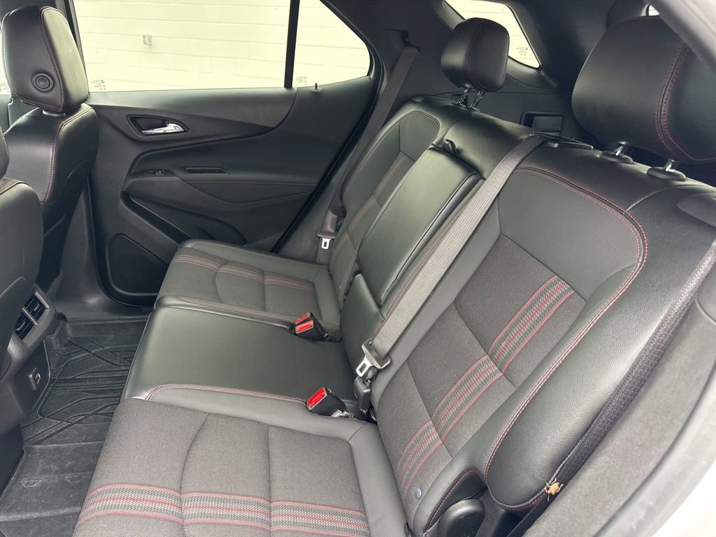 Used 2024 Chevrolet Equinox RS FWD image 13