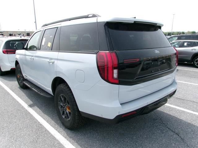 Used 2025 Ford Expedition Tremor AWD/4WD image 4