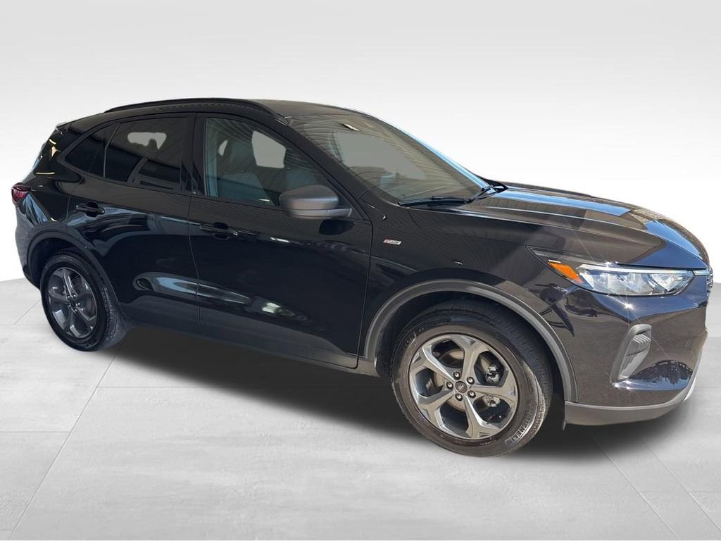 Used 2025 Ford Escape ST-Line image 8