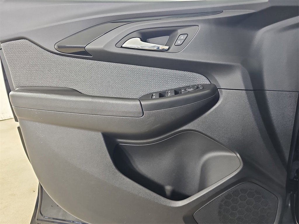 Certified 2023 Chevrolet TrailBlazer LT w/ Convenience Package image 33