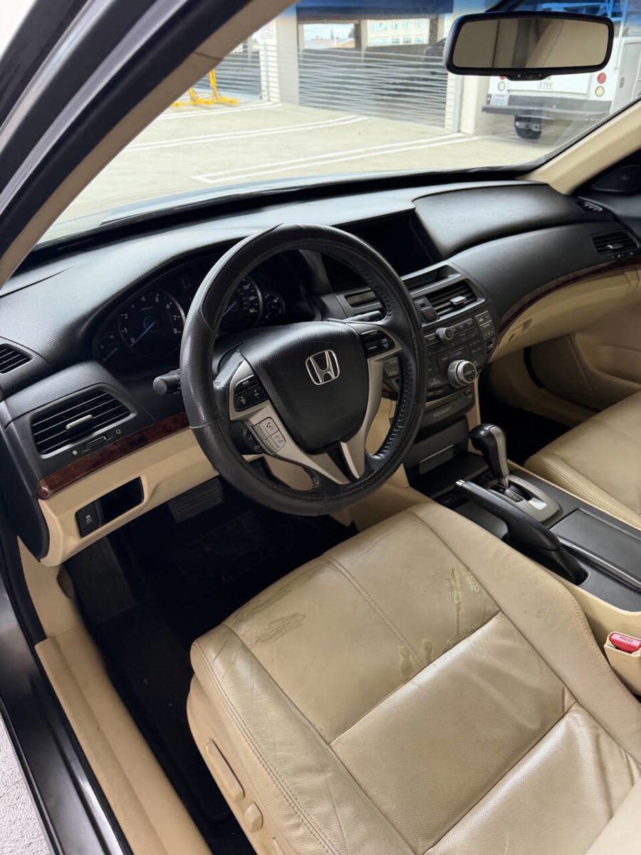 Used 2010 Honda Crosstour EX-L image 20