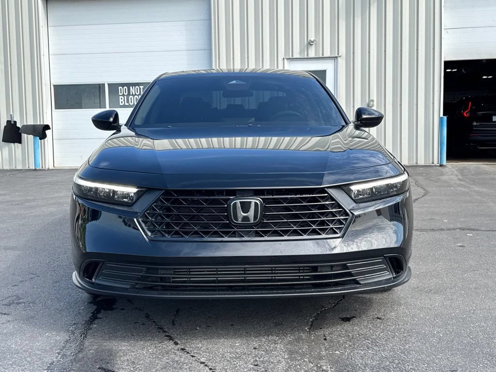 Used 2023 Honda Accord EX image 2
