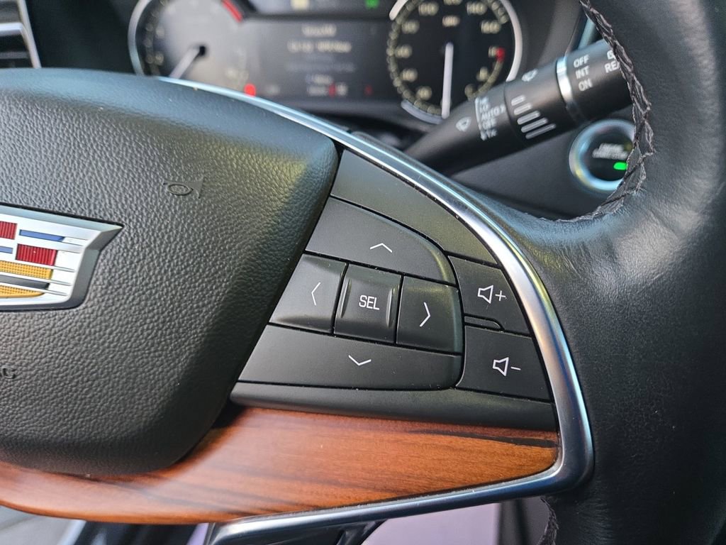 Certified 2023 Cadillac XT5 Premium Luxury w/ LPO, Floor Liner Package image 21