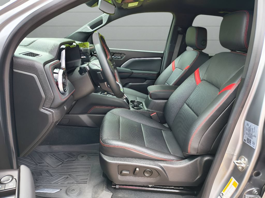 Used 2023 Chevrolet Colorado Z71 w/ Z71 Convenience Package 2 AWD/4WD image 12