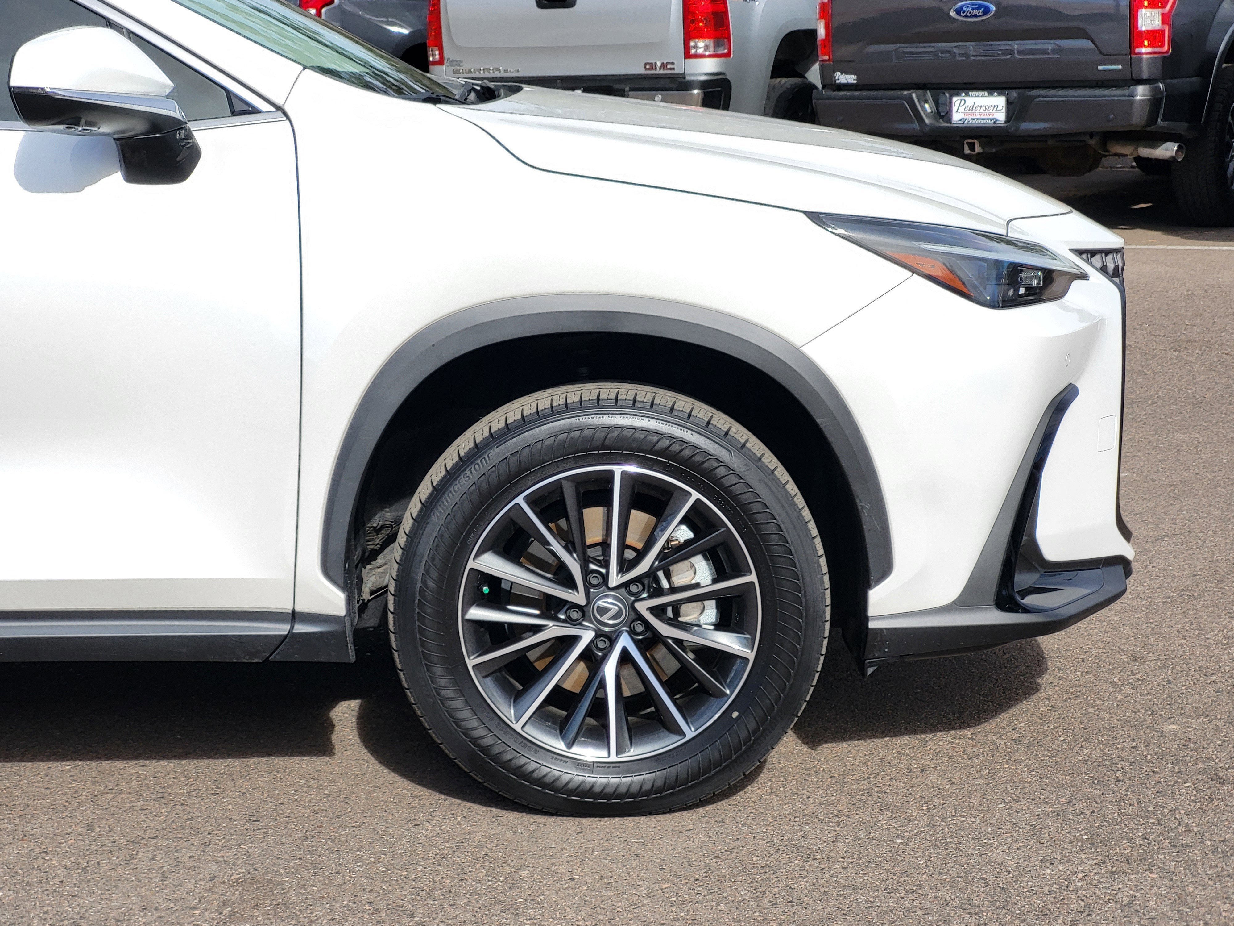 Used 2024 Lexus NX 350h AWD w/ Vision Package image 7