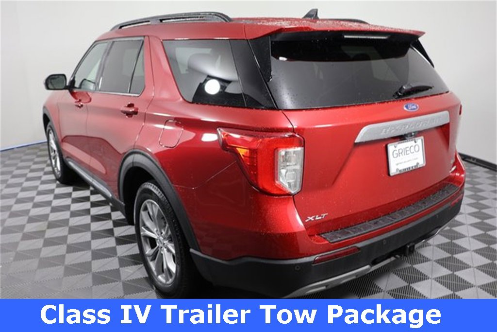 Used 2023 Ford Explorer XLT w/ Equipment Group 202A image 6