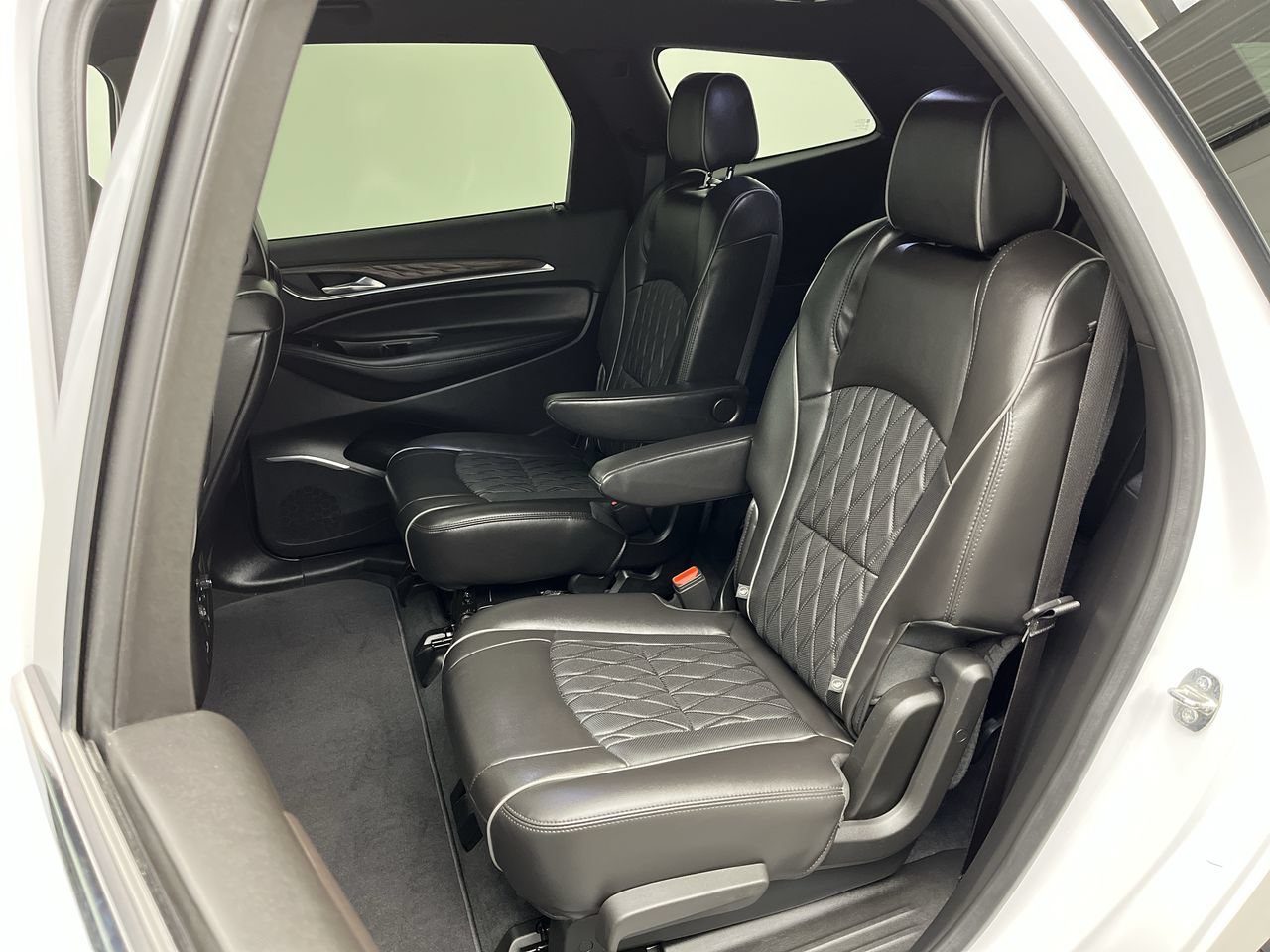 Certified 2023 Buick Enclave Avenir w/ Avenir Technology Package AWD/4WD image 13