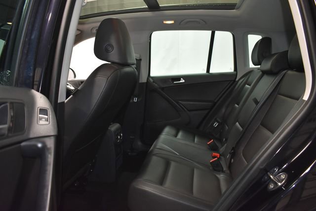 Used 2017 Volkswagen Tiguan Wolfsburg Edition AWD/4WD image 24