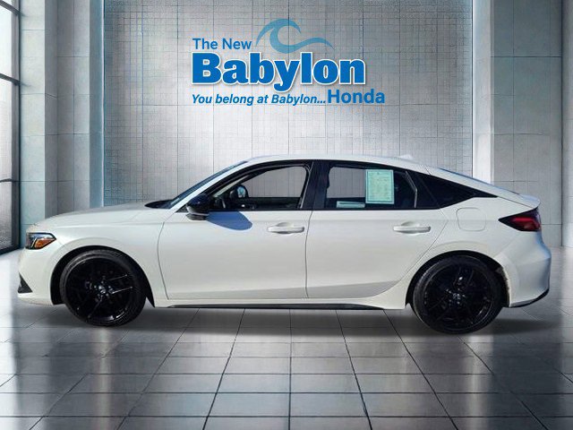 Used 2023 Honda Civic Sport image 2