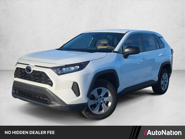 Used 2022 Toyota RAV4 LE FWD image 1