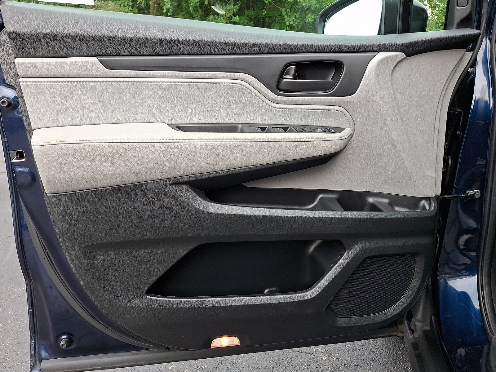 Used 2019 Honda Odyssey EX image 13
