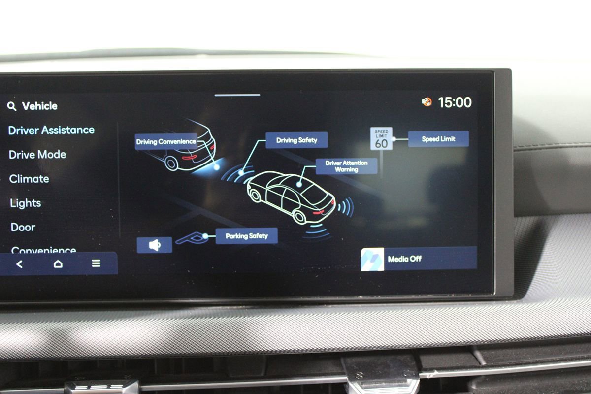 Used 2025 Hyundai Sonata SEL FWD image 18
