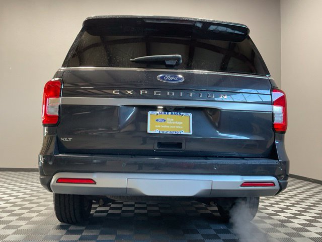 Used 2024 Ford Expedition XLT AWD/4WD image 10