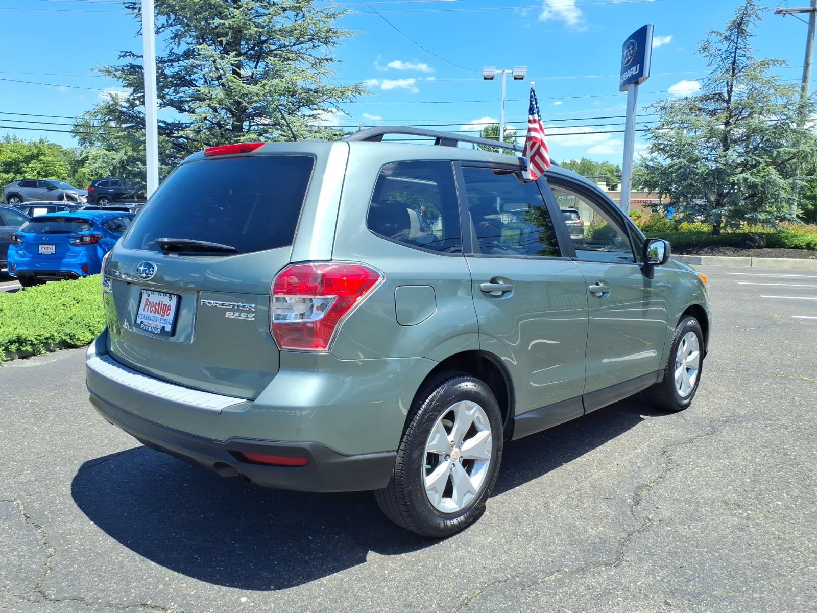 Used 2015 Subaru Forester 2.5i Premium w/ Popular Package #1 AWD/4WD image 2