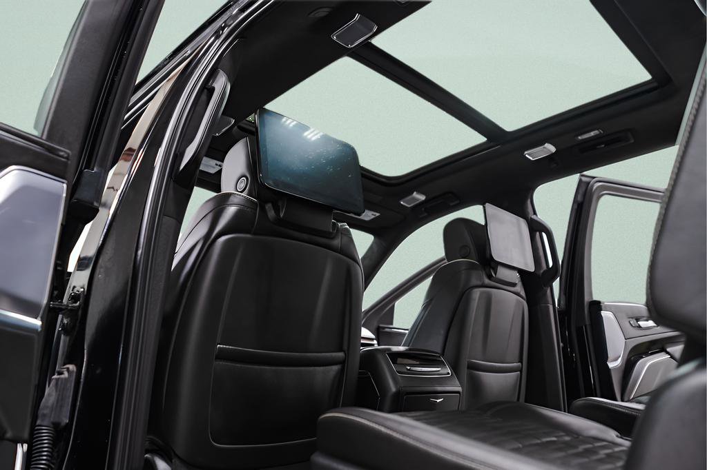 Used 2023 Cadillac Escalade ESV Sport Platinum image 34