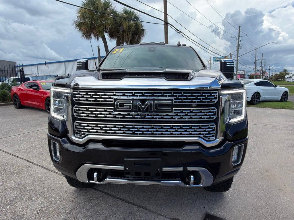 Used 2021 GMC Sierra 2500 Denali AWD/4WD image 3