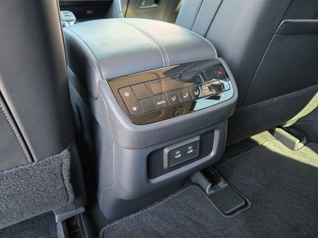 Certified 2026 INFINITI QX60 Pure w/ Cargo Package AWD/4WD image 17