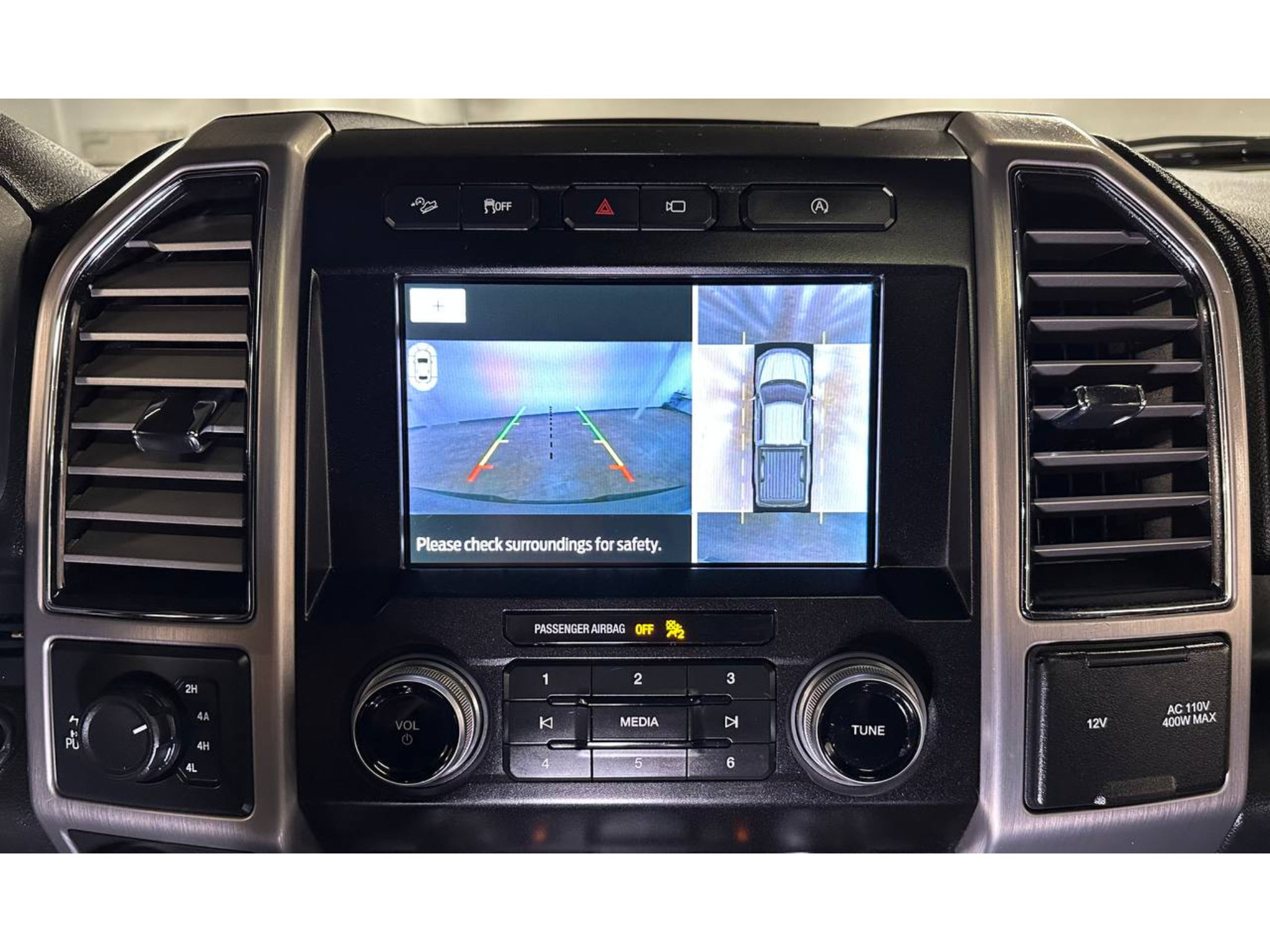 Used 2020 Ford F150 Platinum w/ Equipment Group 701A Luxury AWD/4WD image 28