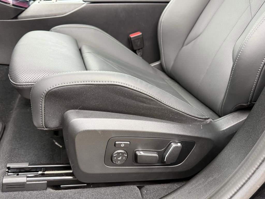 Used 2025 BMW X3 xDrive30i w/ Premium Package image 15