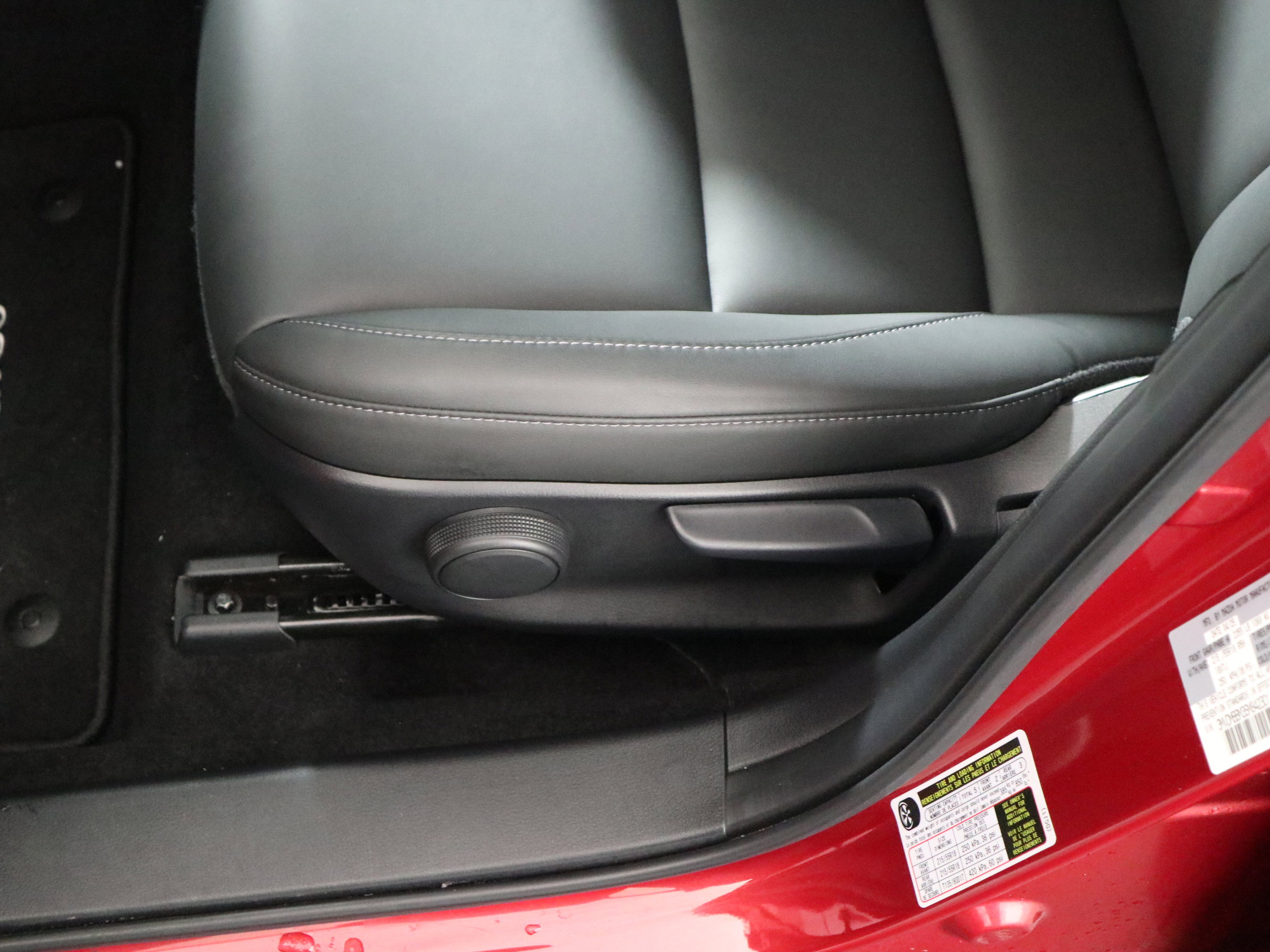 Certified 2025 MAZDA CX-30 AWD 2.5 S w/ Select Sport Pkg image 21