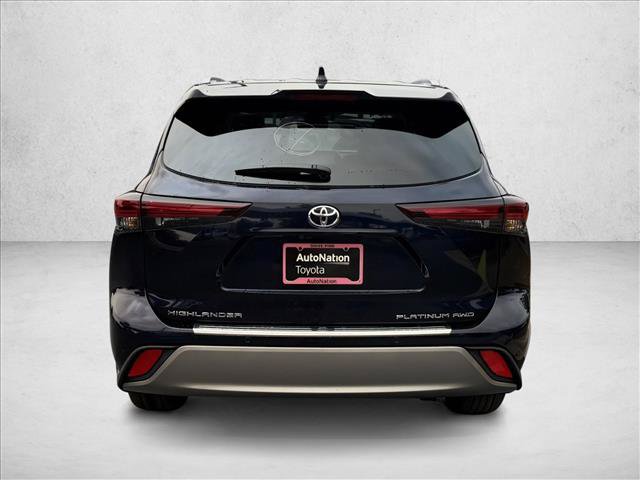 New 2026 Toyota Highlander Platinum AWD/4WD image 6