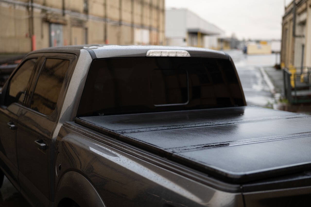 Used 2017 Ford F150 Raptor w/ Equipment Group 802A Luxury image 37