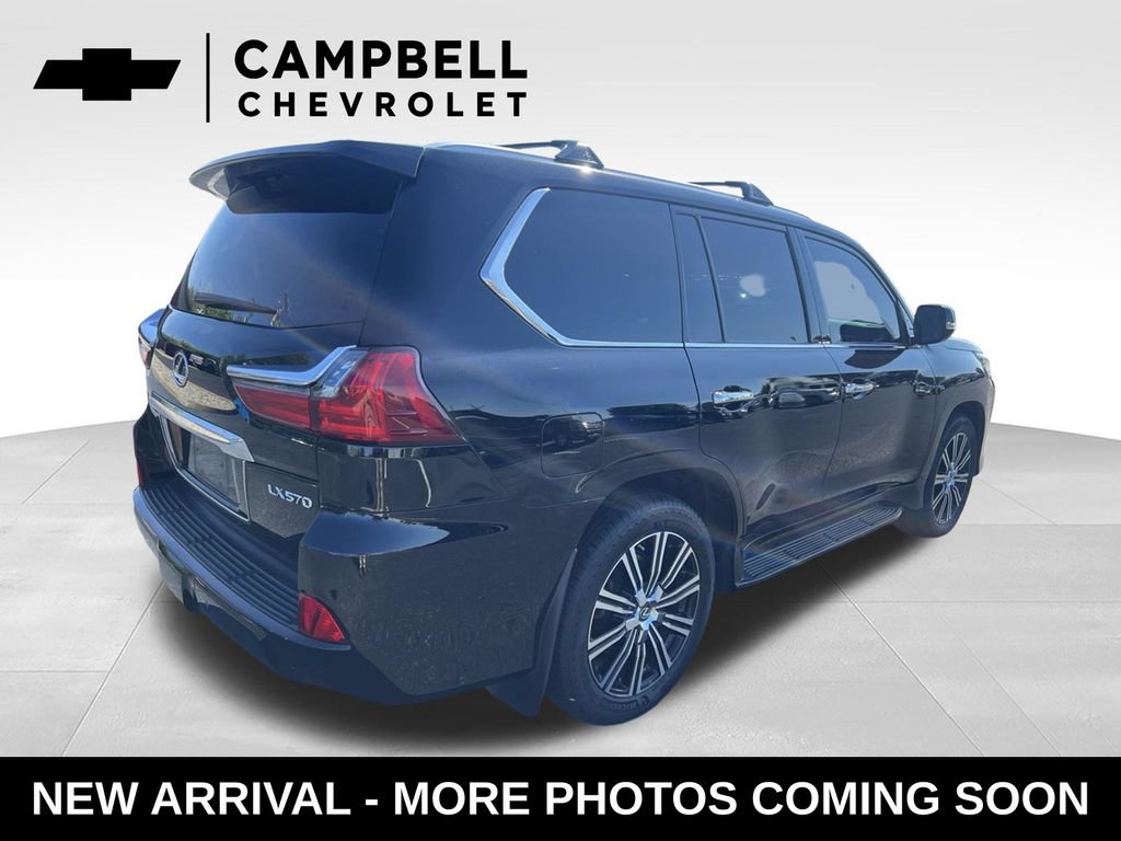 Used 2021 Lexus LX 570 4WD w/ Luxury Package image 5
