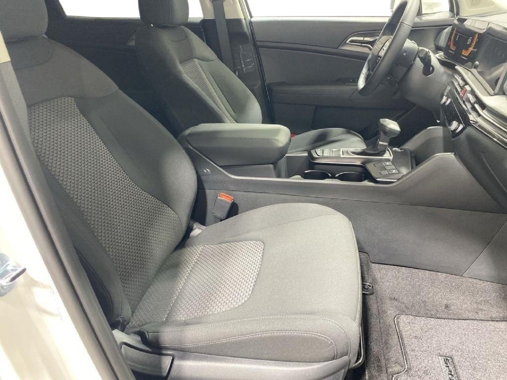 New 2026 Kia Sportage LX AWD/4WD image 25