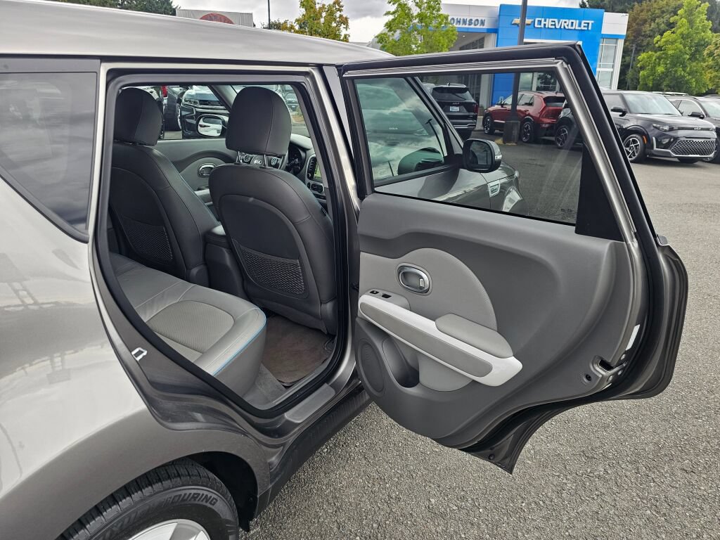 Used 2016 Kia Soul EV + w/ Paint Protection Film Package FWD image 24