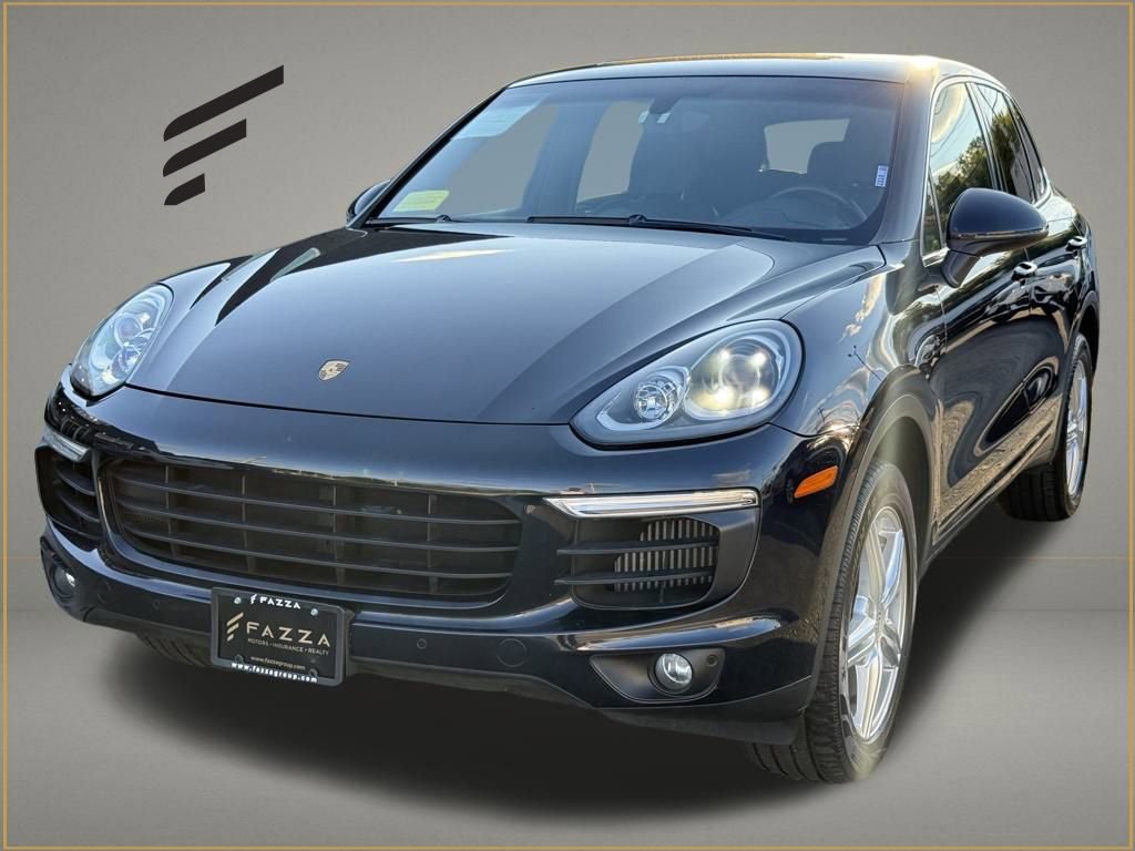 Used 2015 Porsche Cayenne S image 1