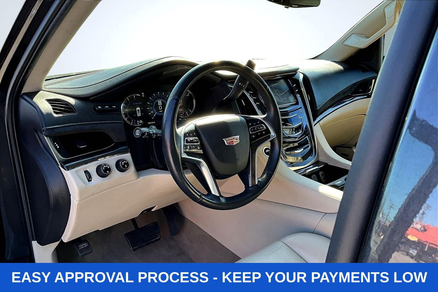 Used 2018 Cadillac Escalade ESV Luxury image 22