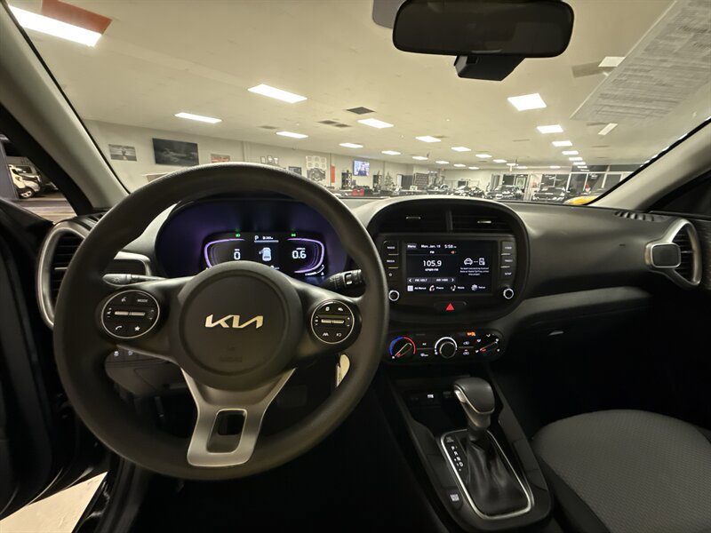 Used 2024 Kia Soul LX w/ Option Group 015 image 22