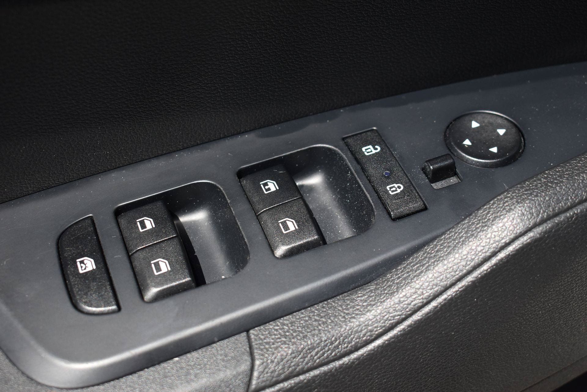 Used 2023 Kia Sportage LX FWD image 13