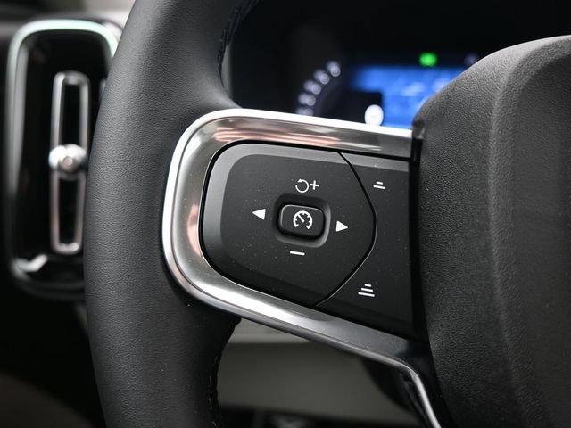 New 2026 Volvo XC40 B5 Ultra w/ Protection Package Premier AWD/4WD image 26