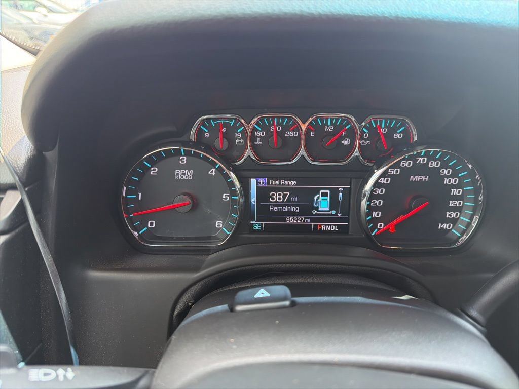Used 2018 Chevrolet Suburban Premier AWD/4WD image 9
