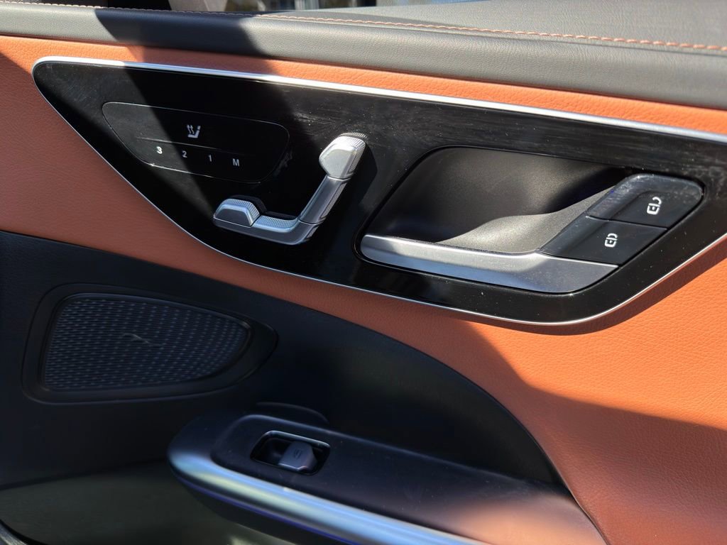 Used 2023 Mercedes-Benz C 300 Sedan image 29