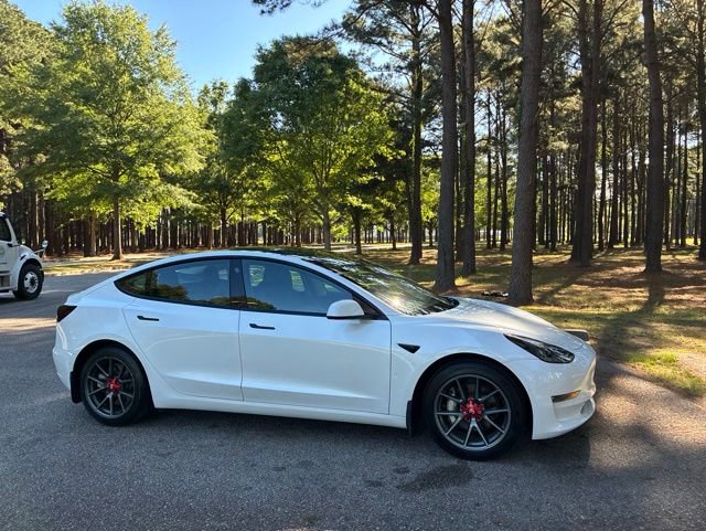 Used 2022 Tesla Model 3 Long Range AWD/4WD image 2