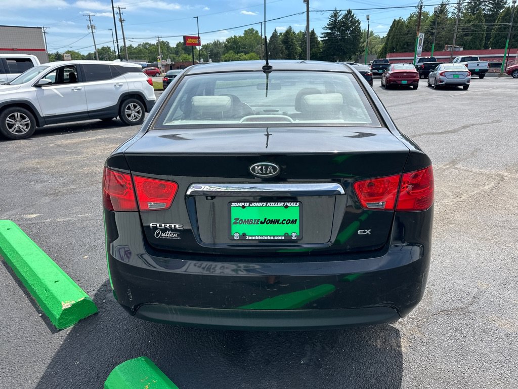 Used 2012 Kia Forte EX w/ Tech Pkg FWD image 6