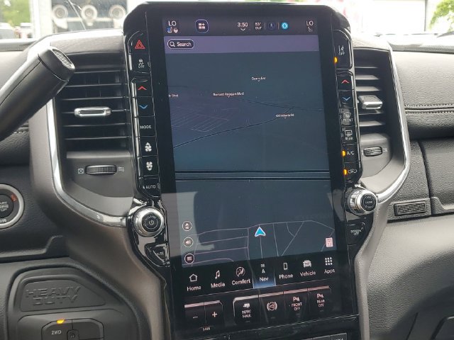 New 2026 RAM 3500 Laramie AWD/4WD image 30