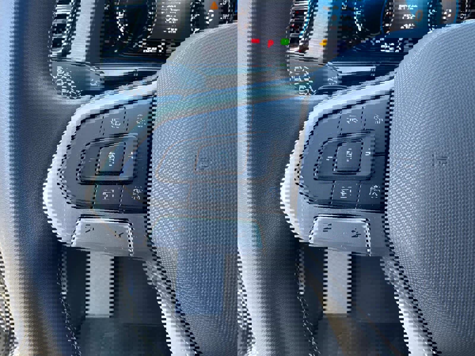 Used 2024 Volkswagen Atlas SE image 32