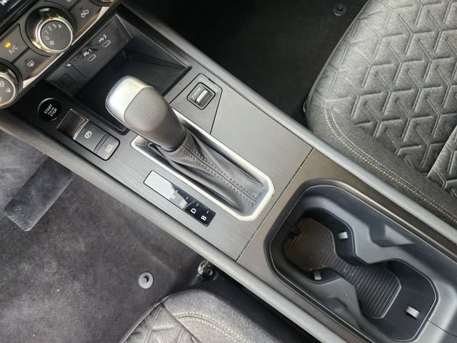 Used 2025 Nissan Kicks SV FWD image 19